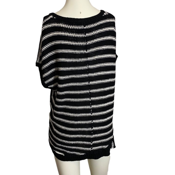 Brochu Walker Sweater Vest Asymmetrical - Picture 3 of 4